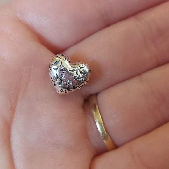 925 Sterling Silver Heart Charm - Picture 3 of 6